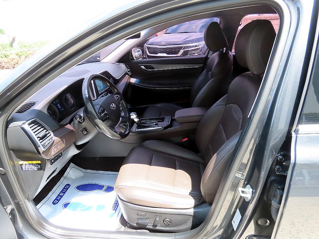 HYUNDAI Grandeur - Vista 5