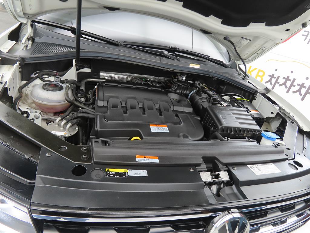 Volkswagen Tiguan 2020 Blanco - Importación desde Corea - HF Imports Iquique - Foto 19
