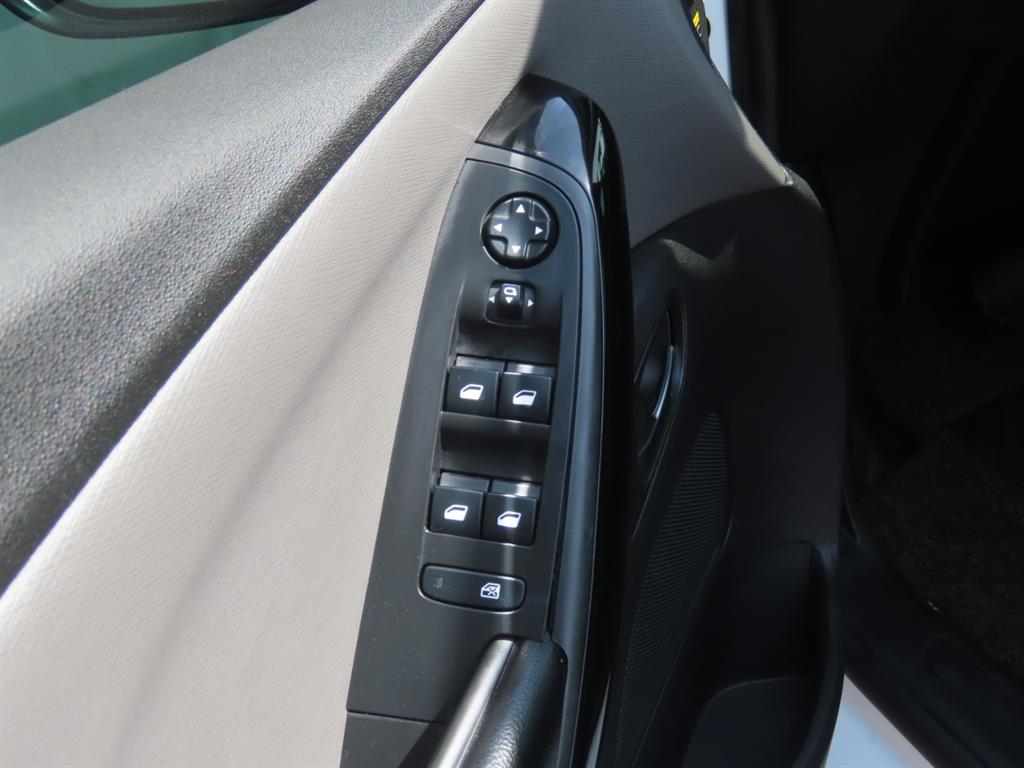 Citroen C4 2018 Blanco - Importación desde Corea - HF Imports Iquique - Foto 12