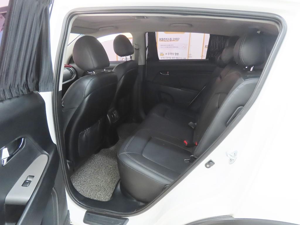 KIA Sportage - Vista 6