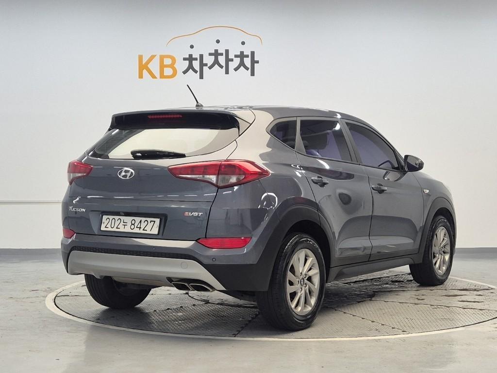 HYUNDAI Tucson - Vista 3