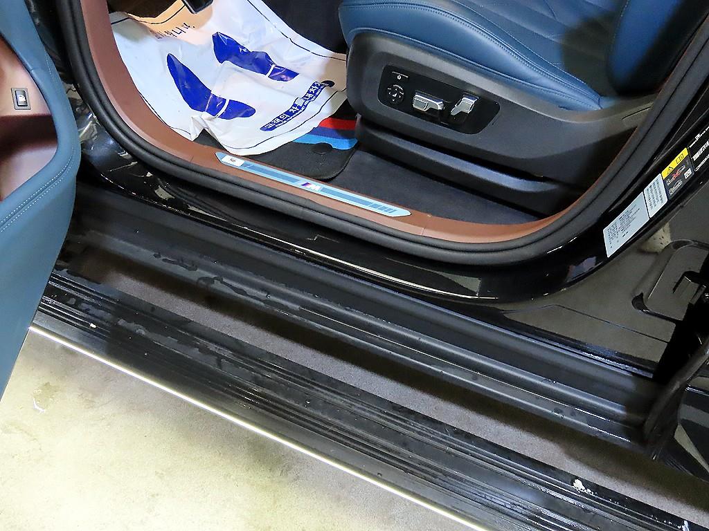 BMW XM 2025 Negro - Importación desde Corea - HF Imports Iquique - Foto 15