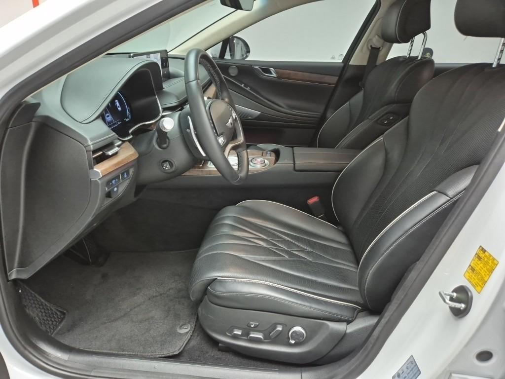 Genesis G80 - Vista 11