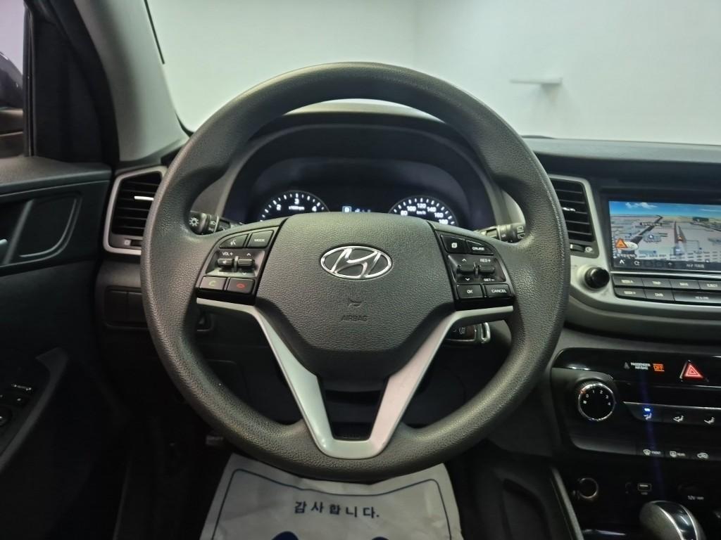 HYUNDAI Tucson - Vista 9