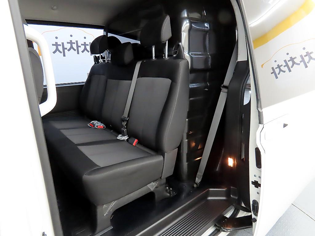 HYUNDAI Staria - Vista 6