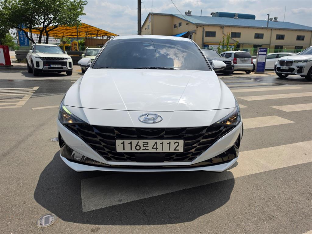 HYUNDAI Avante 2023 Blanco - Importación desde Corea - HF Imports Iquique - Foto 1
