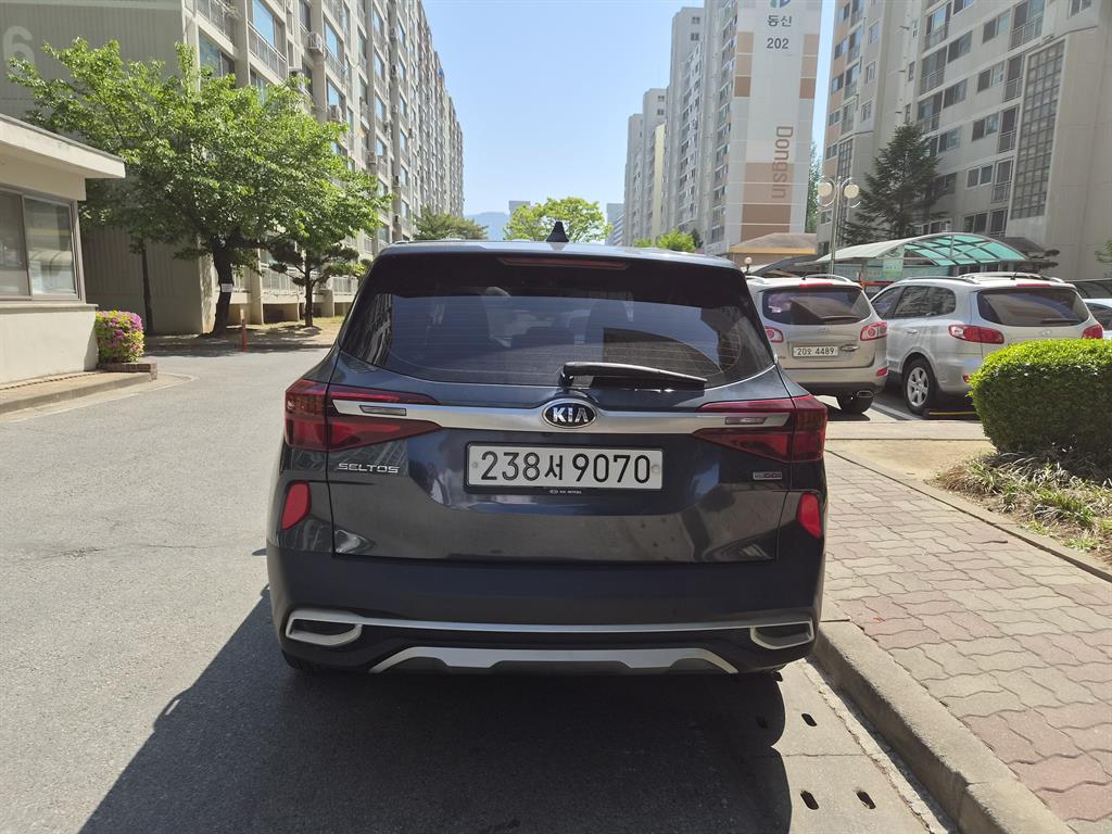 KIA Seltos - Vista 2