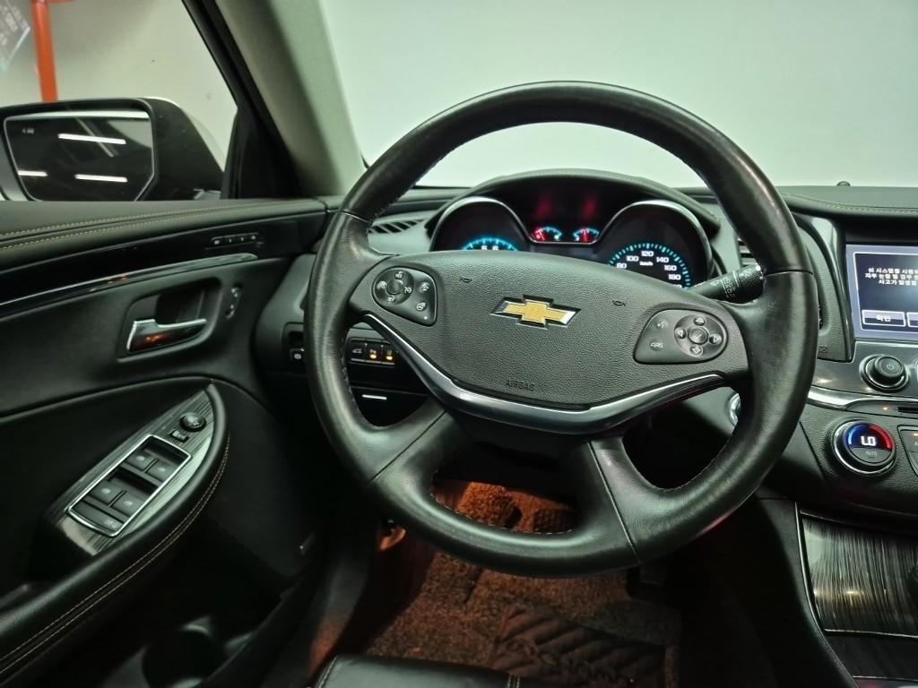 Chevrolet Impala - Vista 9