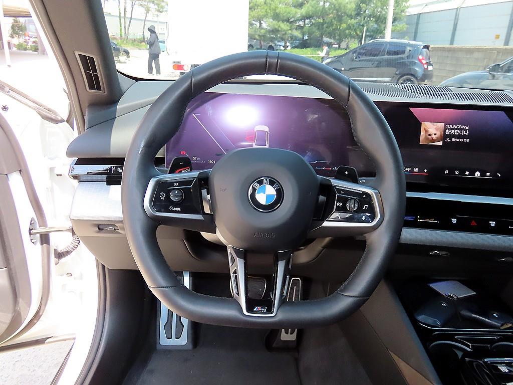 BMW 5 Series - Vista 8