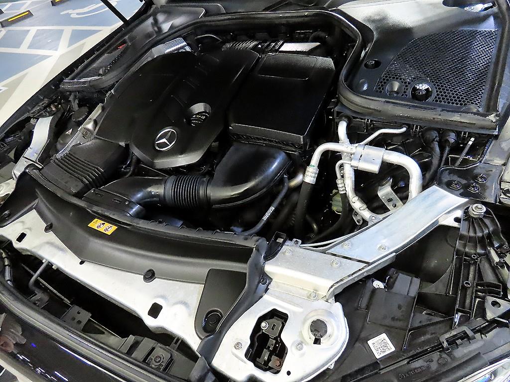 Mercedes Benz E class 2017 Negro - Importación desde Corea - HF Imports Iquique - Foto 19