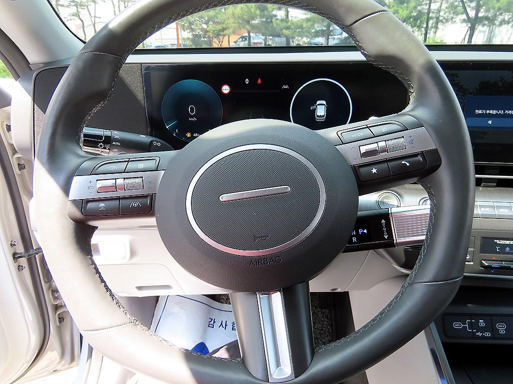 HYUNDAI Kona - Vista 8