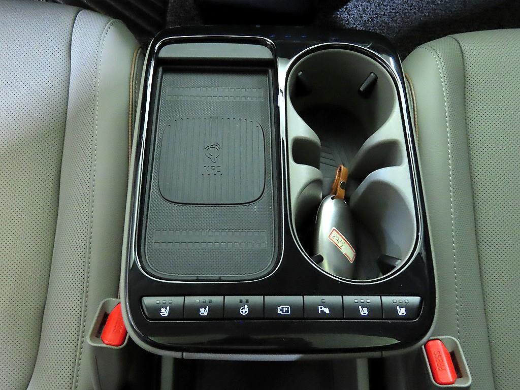 HYUNDAI Ioniq 5 - Vista 12