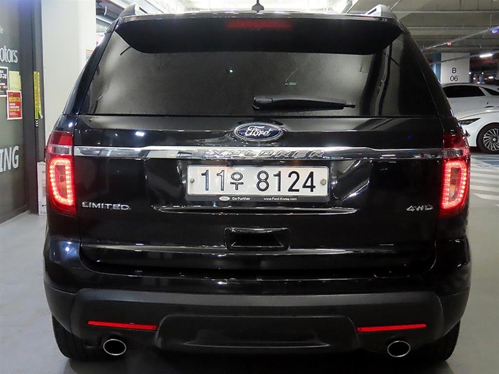 Ford Explorer - Vista 5