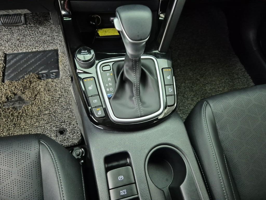KIA Seltos - Vista 8