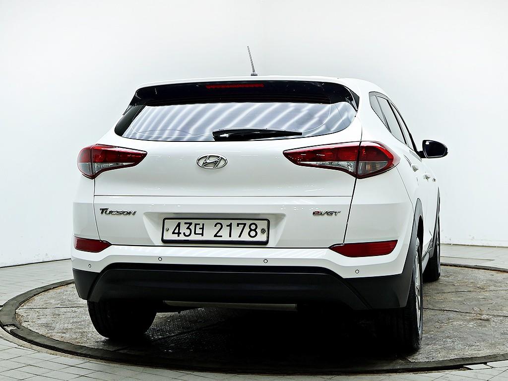 HYUNDAI Tucson - Vista 5