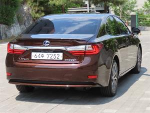 Lexus ES - Vista 6