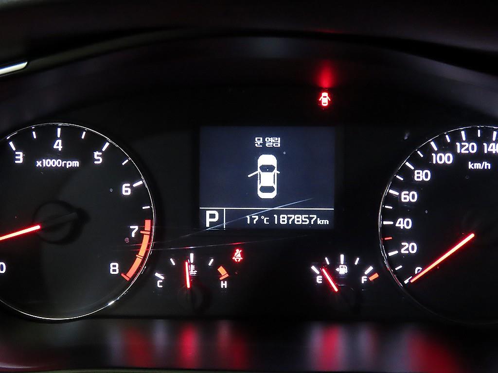 KIA K7 - Vista 9