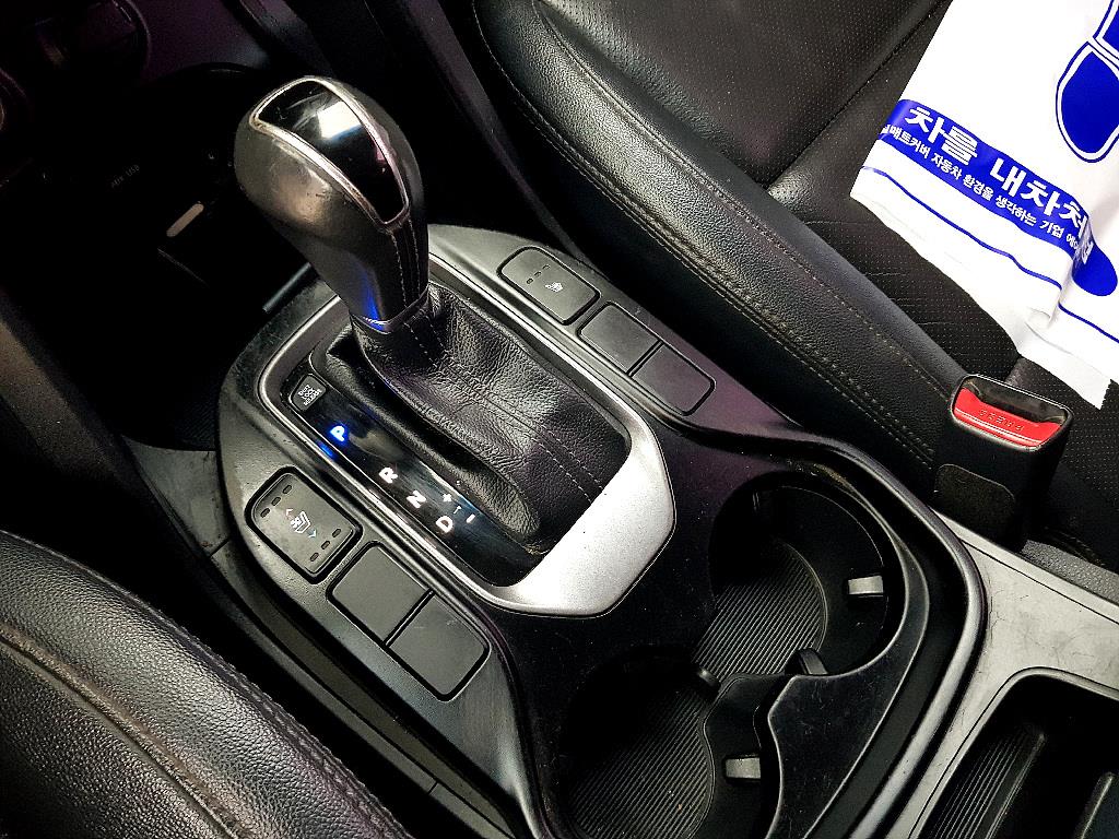HYUNDAI Santa Fe 2014 the color of pearl - Importación desde Corea - HF Imports Iquique - Foto 13