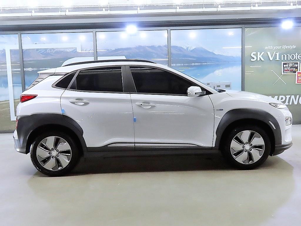 HYUNDAI Kona - Vista 3