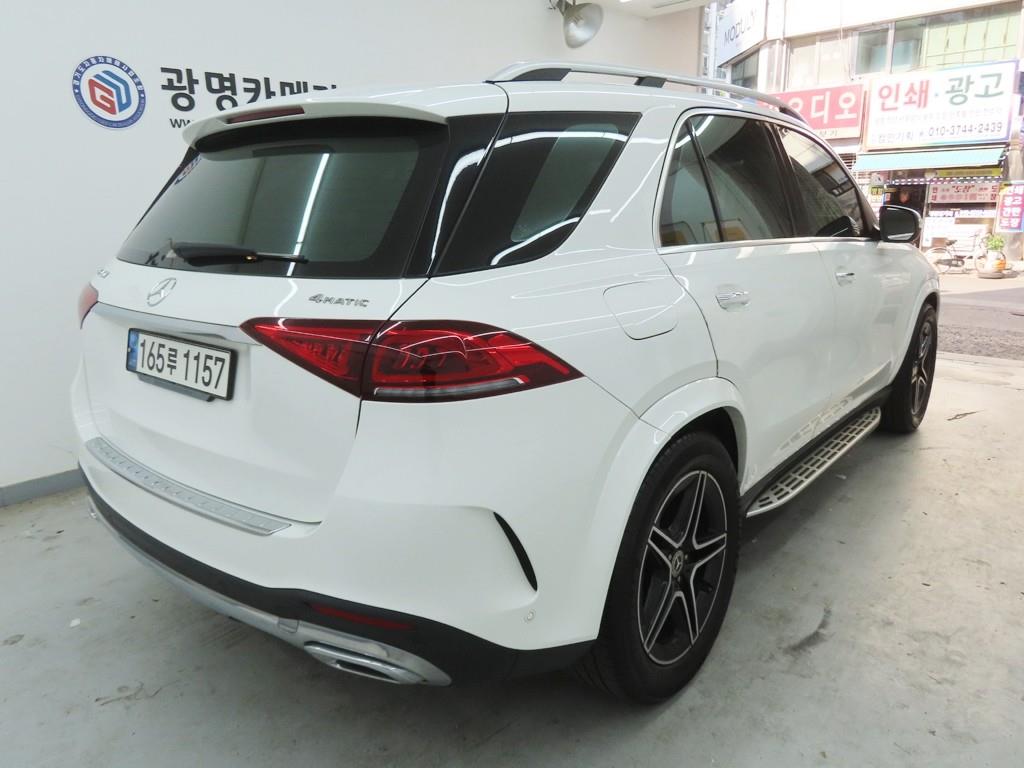 Mercedes Benz GLE Class - Vista 3
