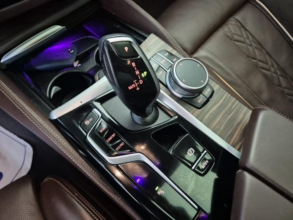 BMW 5 Series - Vista 8