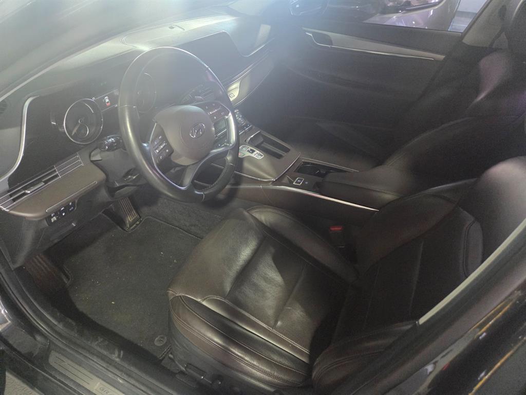 HYUNDAI Grandeur - Vista 6