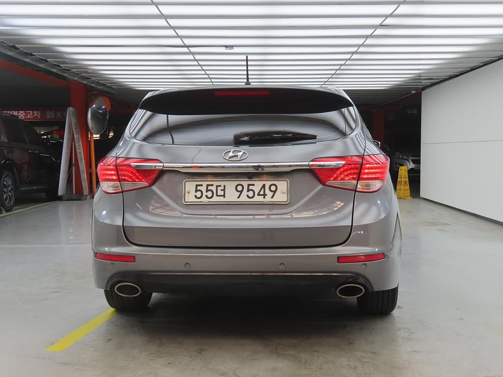 HYUNDAI i40 - Vista 3