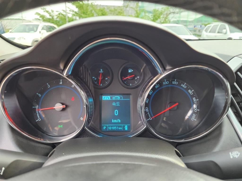 Chevrolet Cruise 2016 Gris - Importación desde Corea - HF Imports Iquique - Foto 15