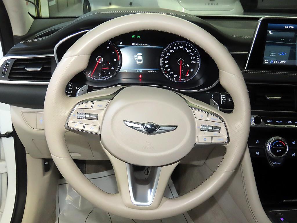 Genesis G70 - Vista 8