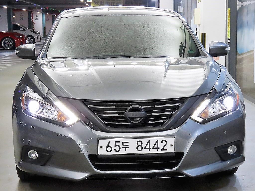 Nissan Altima - Vista 2