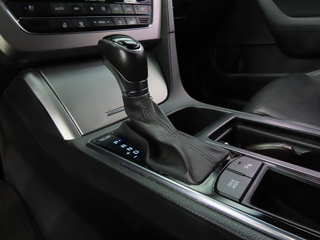 HYUNDAI Sonata - Vista 11