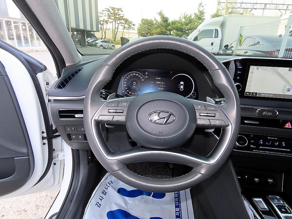 HYUNDAI Sonata - Vista 8
