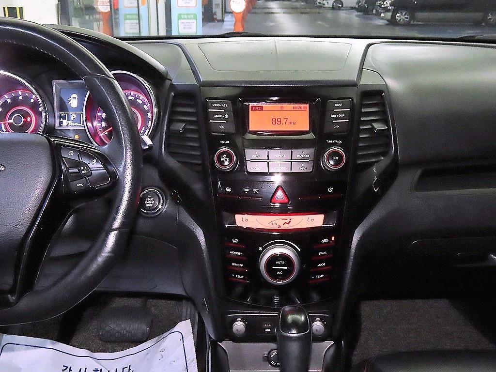 Ssangyong Tivoli - Vista 11