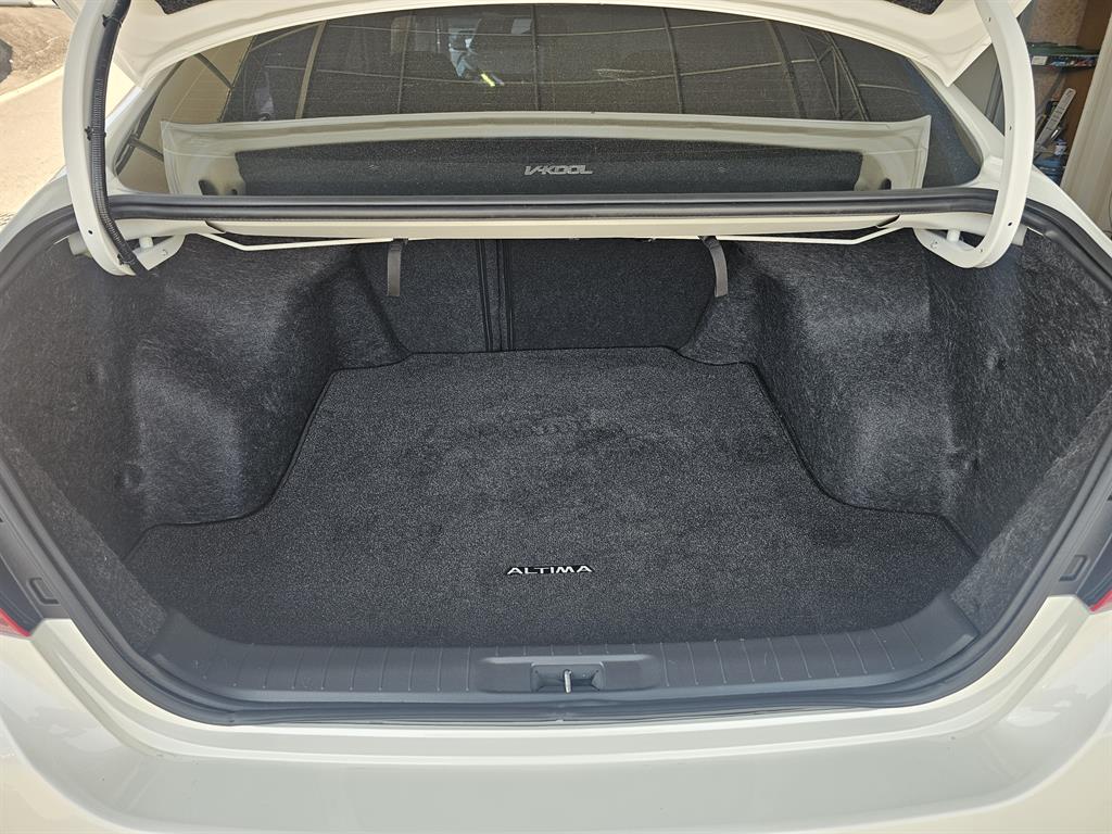 Nissan Altima - Vista 9