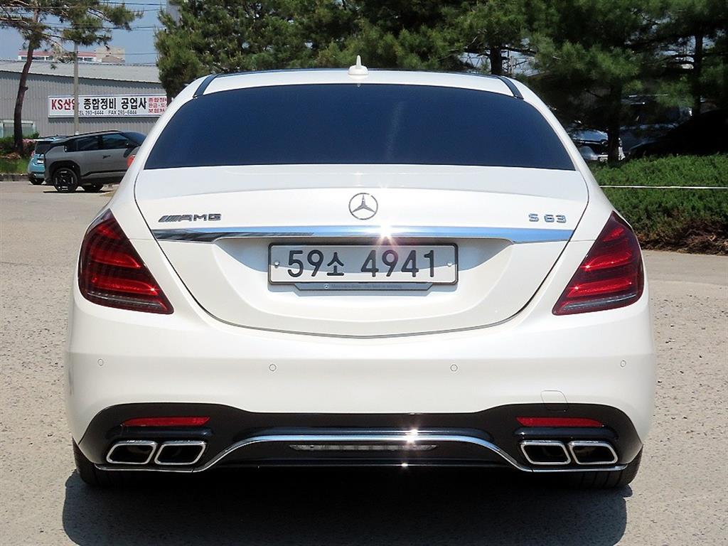 Mercedes Benz S Class - Vista 4