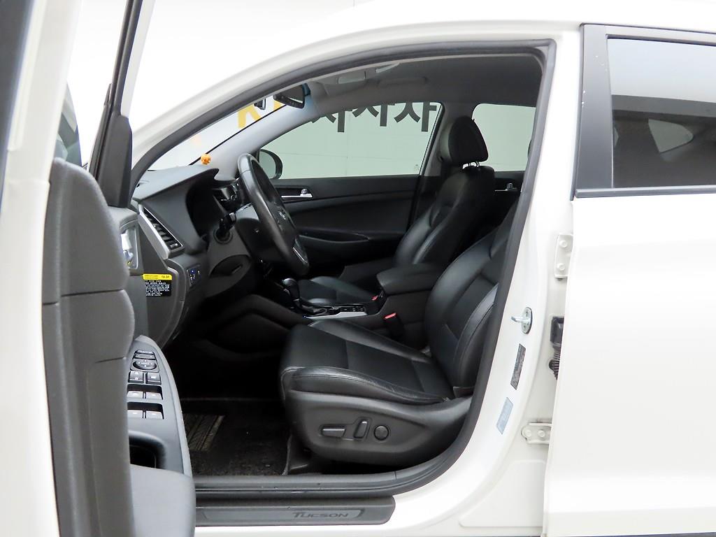 HYUNDAI Tucson - Vista 11