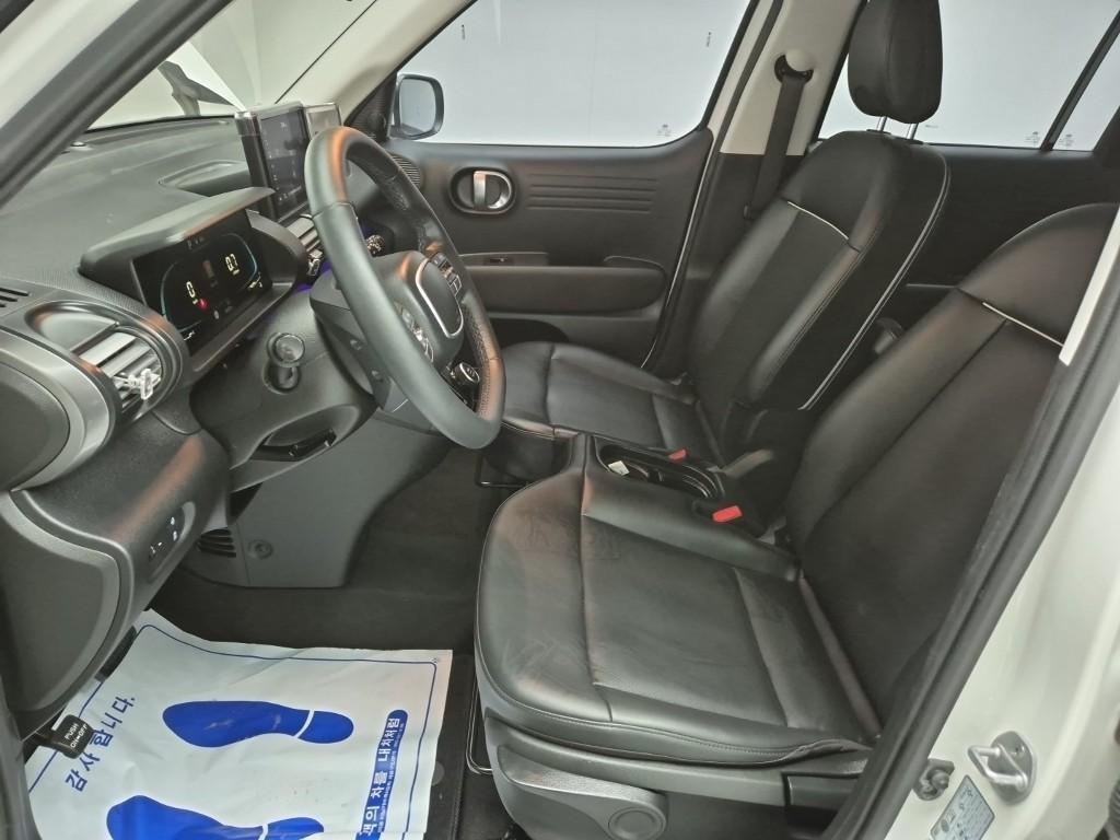 HYUNDAI Casper - Vista 11