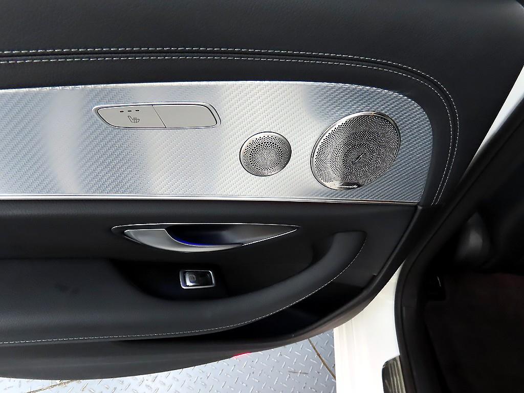 Mercedes Benz E class - Vista 11