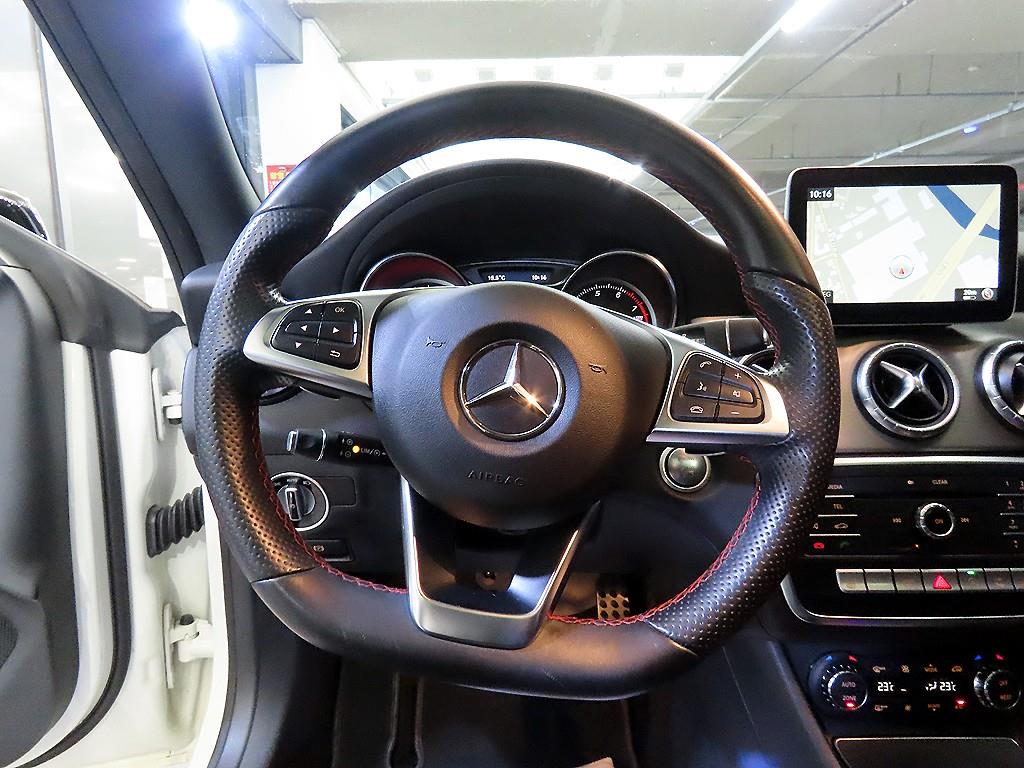Mercedes Benz CLA Class - Vista 8