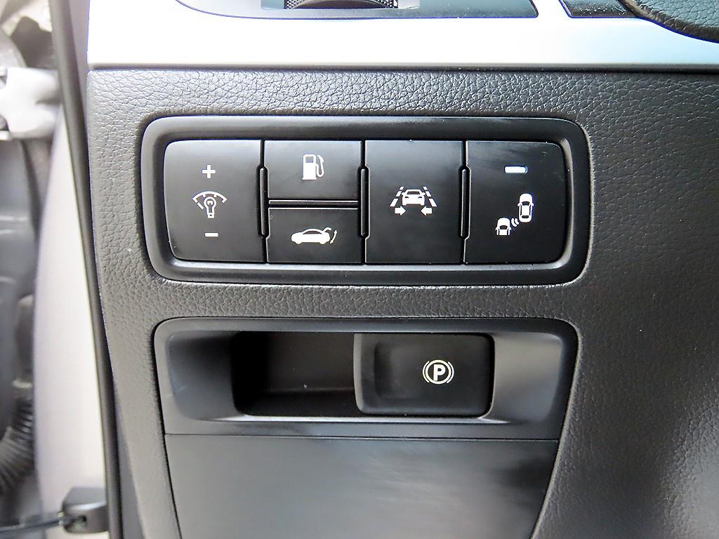 Genesis G80 - Vista 12