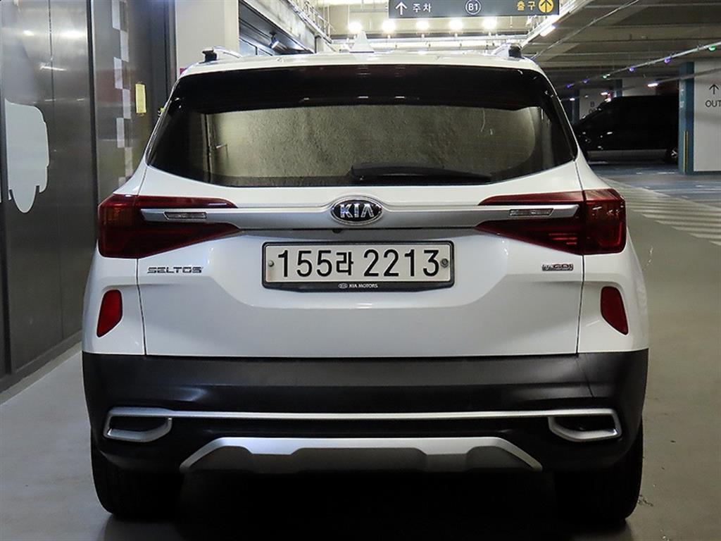 KIA Seltos - Vista 5