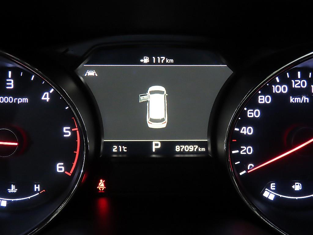 KIA Carnival - Vista 10