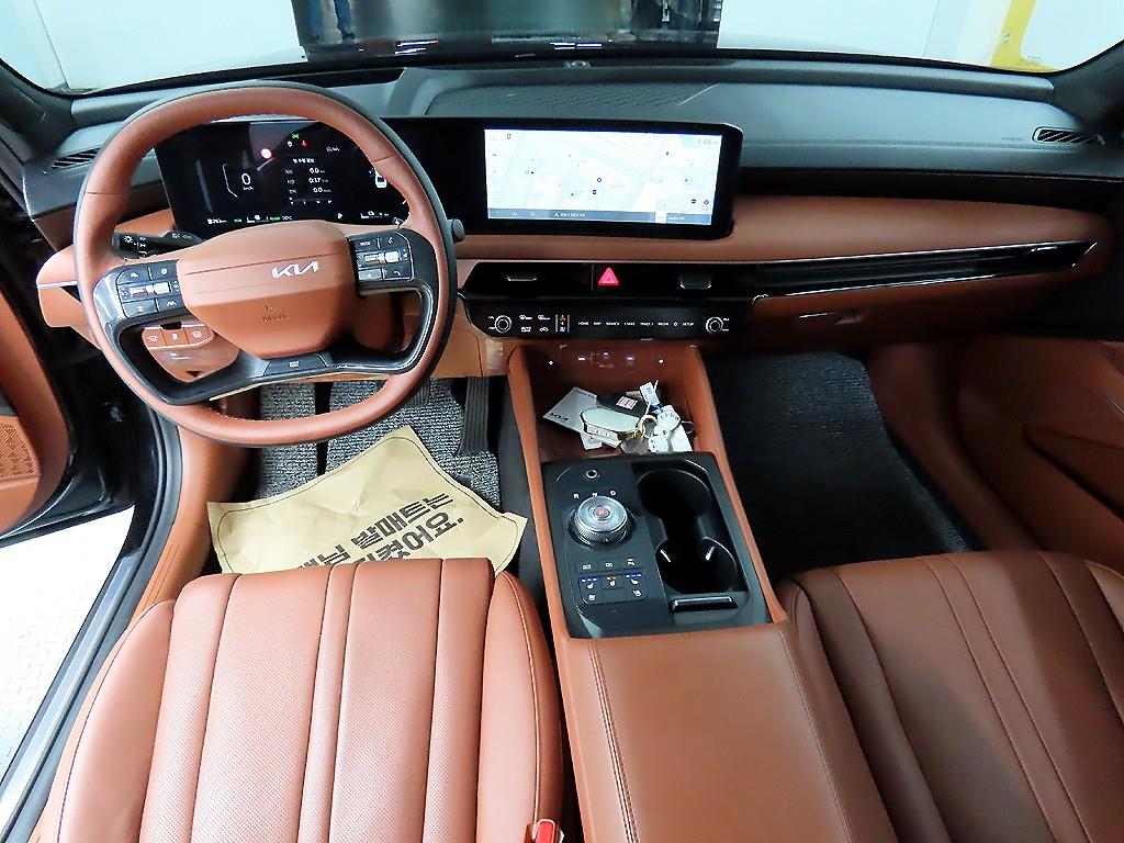 KIA K8 - Vista 7