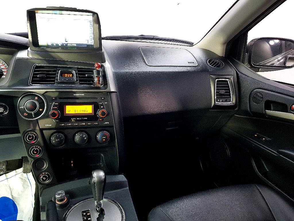 Ssangyong Korando - Vista 10