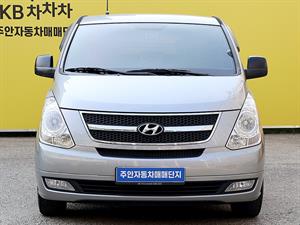 HYUNDAI Starex - Vista 2