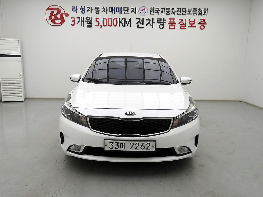 KIA K3 2017 Blanco - Importación desde Corea - HF Imports Iquique - Foto 1