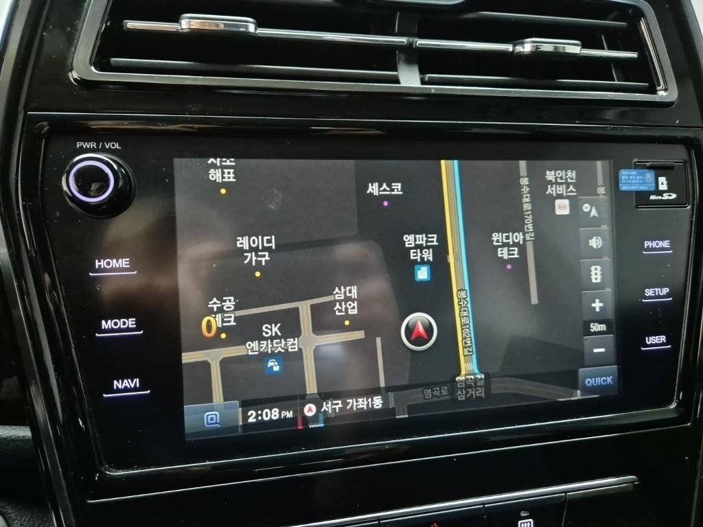 Ssangyong Tivoli - Vista 9