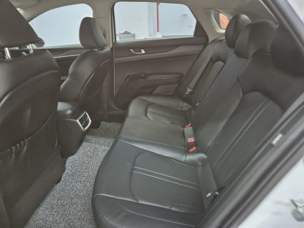 KIA K5 - Vista 12