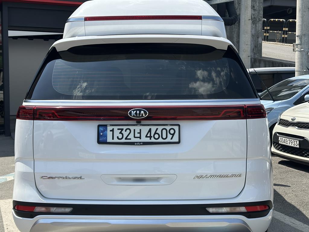 KIA Carnival - Vista 4