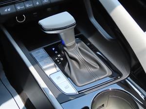 HYUNDAI Avante - Vista 12